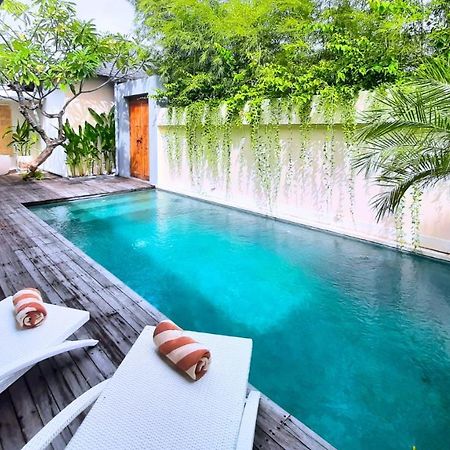 The Decks Bali Villa Legian Buitenkant foto
